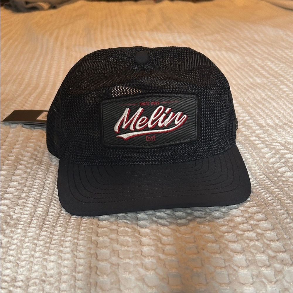 Melin hydro Black Mesh Cap size classic